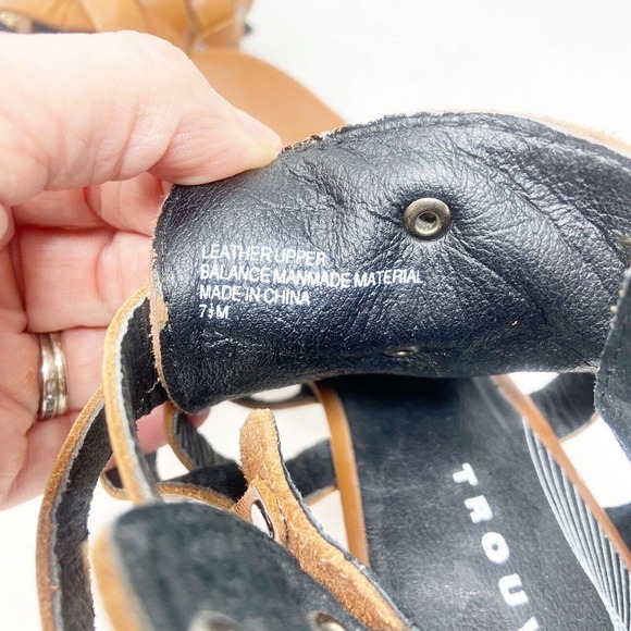 Trouve Strappy Open Toe Gladiator Ankle Cut Out Zipper Back Heel 7.5 - Picture 8 of 8